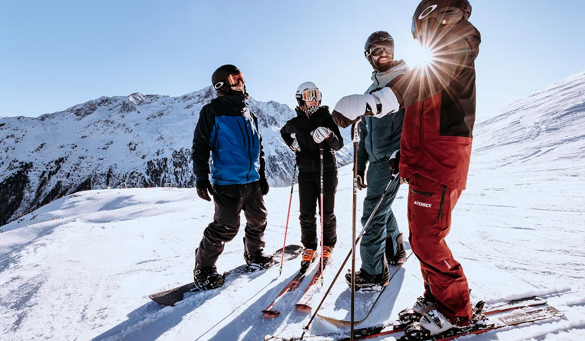 Sun skiing