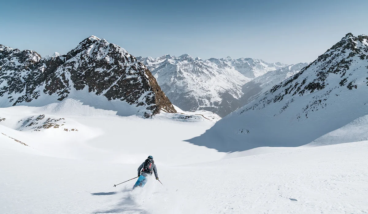 Powder snow & panoramic views in Sölden