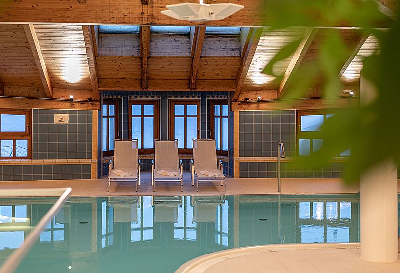 Relaxation area & pool with a view Relaxation area & pool with a view