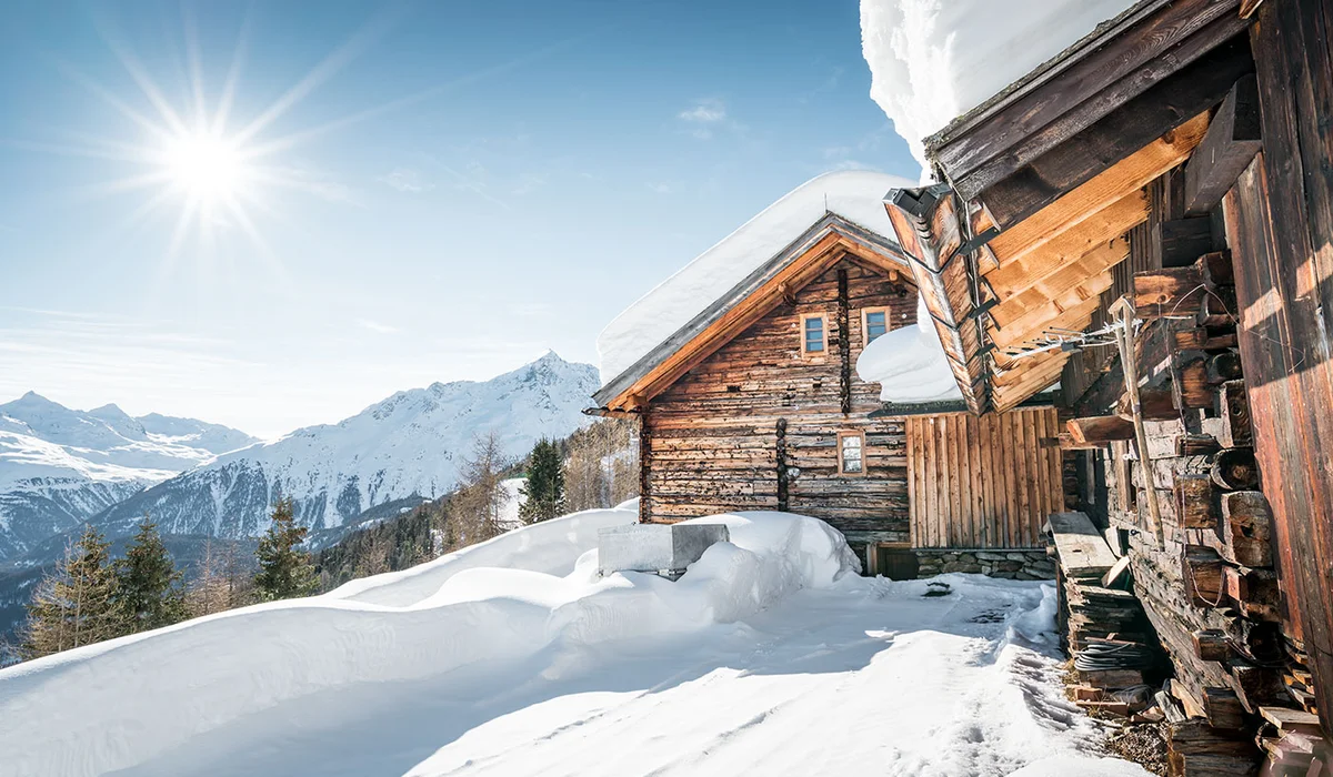 Winter and snowshoe hike